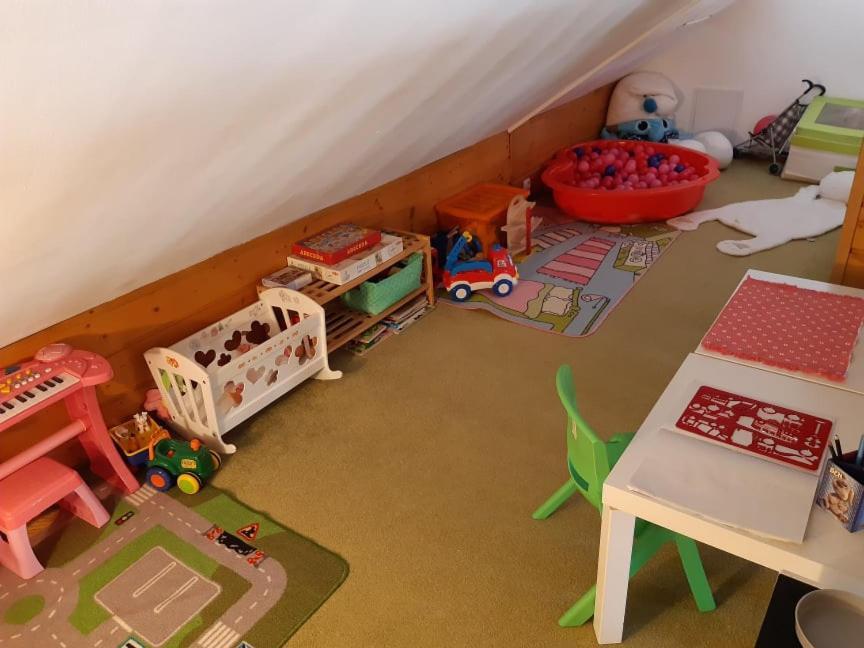 Vila Happy Veľka Lomnica Bagian luar foto